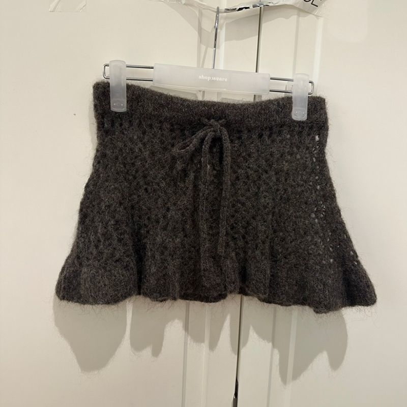 Trumpas megztas sijonas su meniniu retro stiliumi, konstelacijos forma, vasara 2021