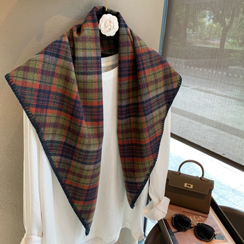 Șal triangular din lână amestec, țesătură satină, menține căldura, accesoriu de iarnă.