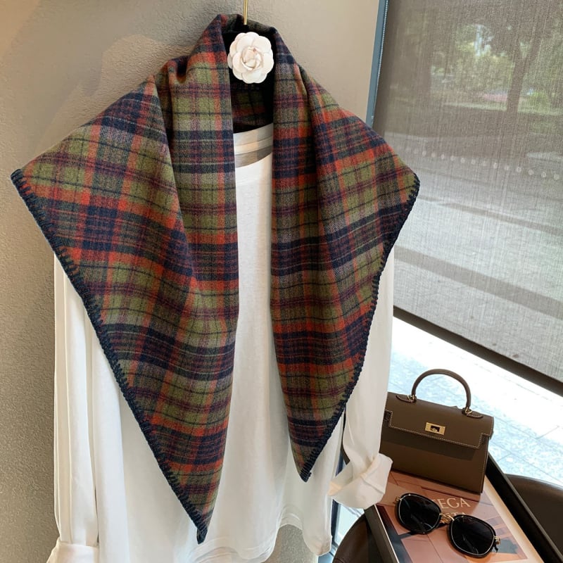 Șal triangular din lână amestec, țesătură satină, menține căldura, accesoriu de iarnă.