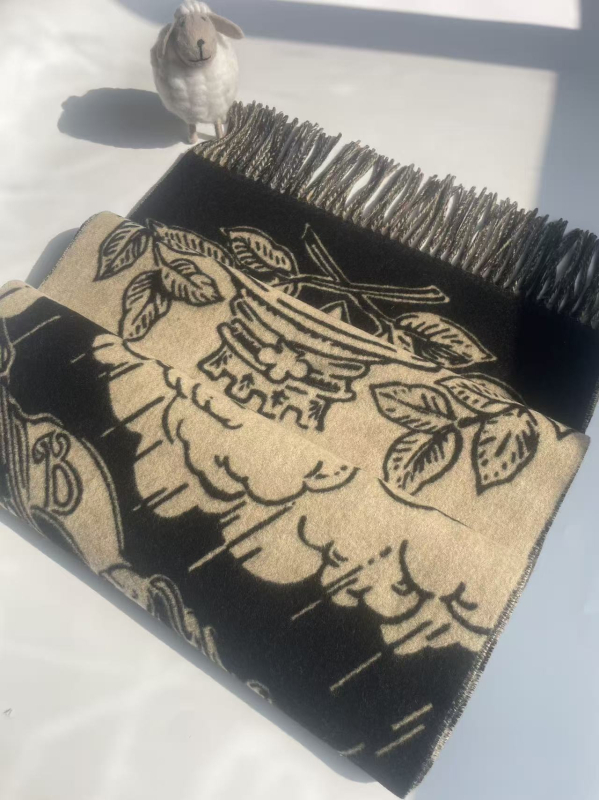 Σάλι μαλλί-κασμίρ, διπλής όψεως ζακάρ, ύφανση twill, διατηρεί τη ζεστασιά, για χειμώνα