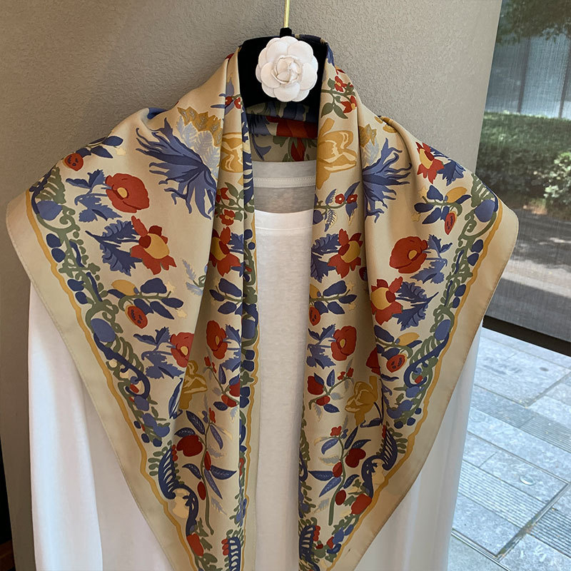 Șal triunghiular din bumbac cu model floral jacquard