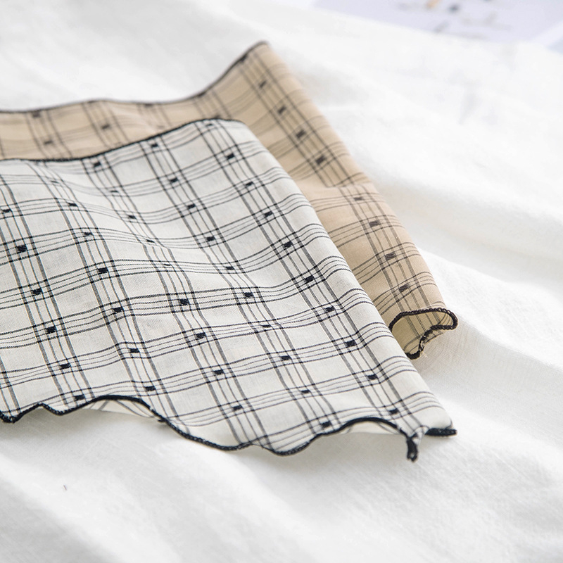 Trokutasti šal s točkastim vezom, poliester, proljeće 2025, svjež i sladak stil