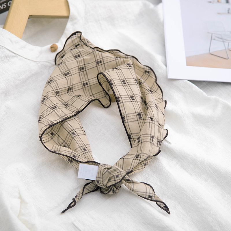 Trokutasti šal s točkastim vezom, poliester, proljeće 2025, svjež i sladak stil