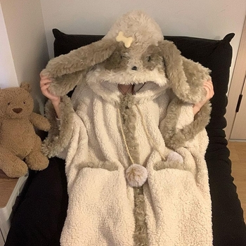 Medvilninis žieminis pižamos komplektas: šiltas, drėgmę pašalinantis, anti-statinis; vieno tono, siuvinėtas ir animacinių filmų motyvais.