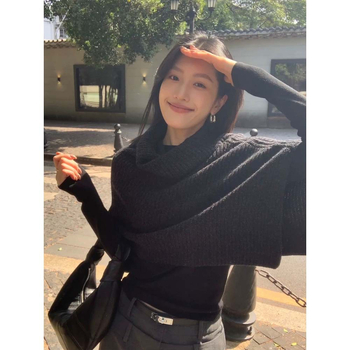 Moteriškas megztas šalikėlis-paltas su įpjova, vilna, warp knitting, elegantiškas kelių sluoksnių dizainas, pečių juosta