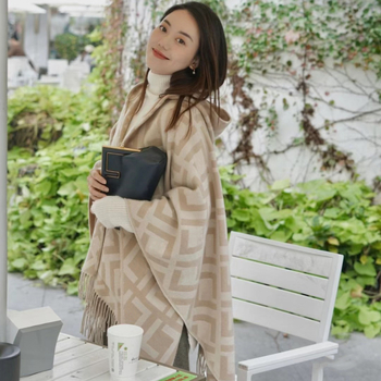 Dvostrani vuneni šal s jacquardom – mrežasti uzorak, održava toplinu za jesen, zimu i proljeće, za žene