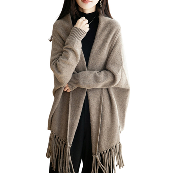 Ženski vuneni šal-kapuljača s resicama, monokromatski dizajn, ručno kukičan, srednje duljine