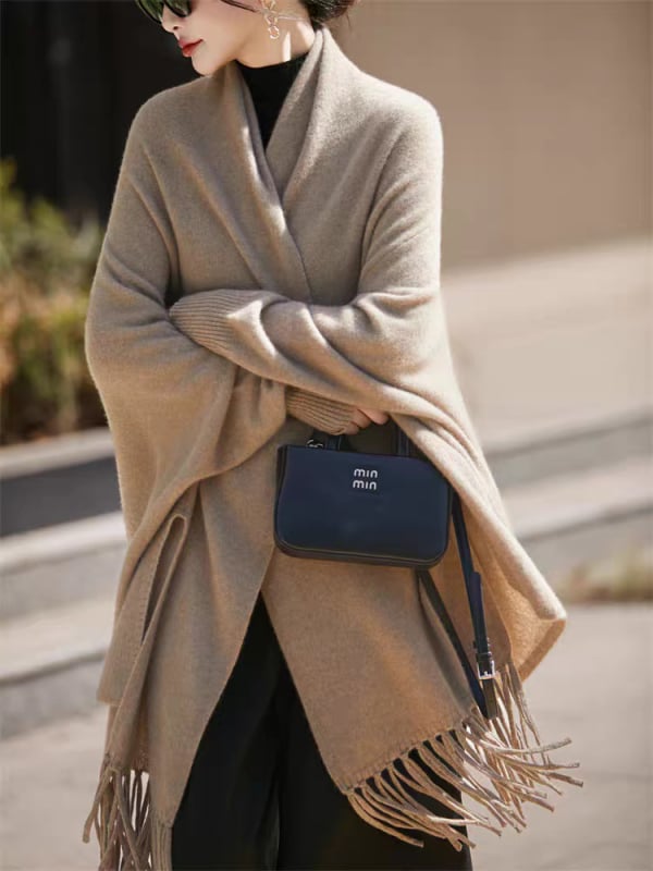 Плетен шал-яке от чиста вълна с ресни – монохромен модел, права тъкан, 380 г, средна дължина