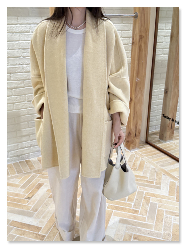 Ženski kaput od vunenog i yak vunenog materijala, jednofarban, s reverom, udoban kroj, duljina 50–65 cm