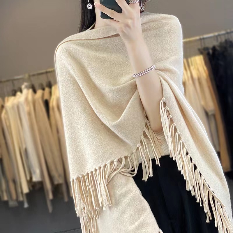 Háromszög alakú gyapjú sál bojtokkal, nőknek, warp kötés, monokróm minta, őszi-téli szezon