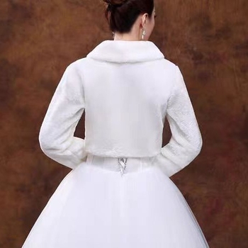 Vjenčani kaput od umjetnog krzna za nevestu i družice s dugim rukavima — umjetno krzno, jesen-zima sezona, stil fashion OL, ravno tkanje, dekorativno