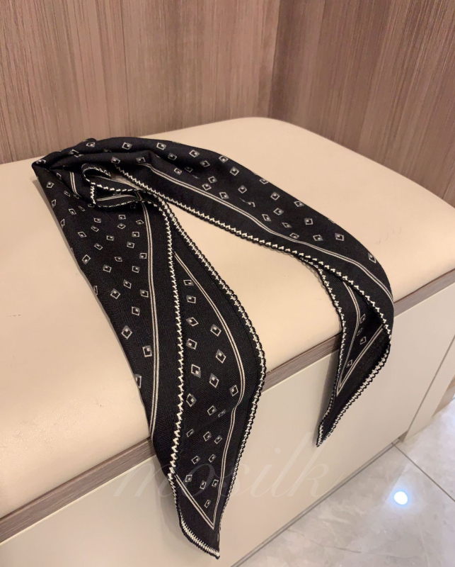 Шал от коприна и вълна с ромбовиден модел, дантелен кант, двустранен, warp-knit