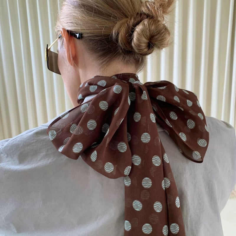 Ženski dugi šal s točkicama, francuskog stila, poliester, produženi oblik, osvježavajući i sladak stil, proljeće 2025