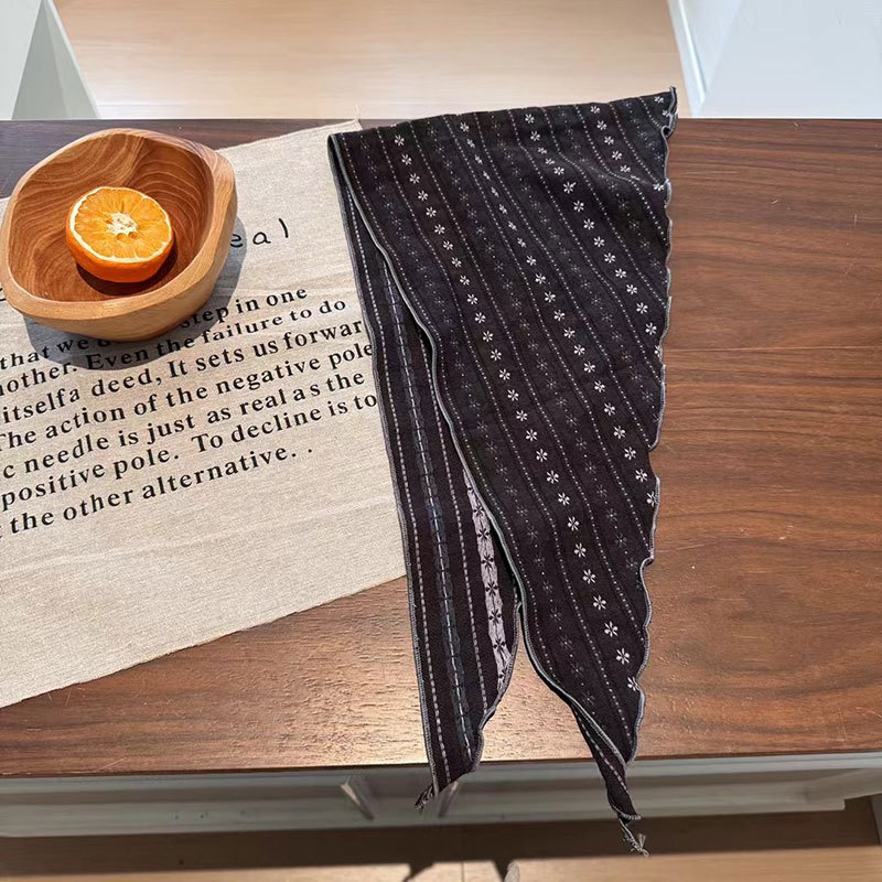 Pamučni trokutasti šal za žene, dekorativni šal za vrat u literarno-retro stilu, ljeto 2025, veličina 98×24×48 cm