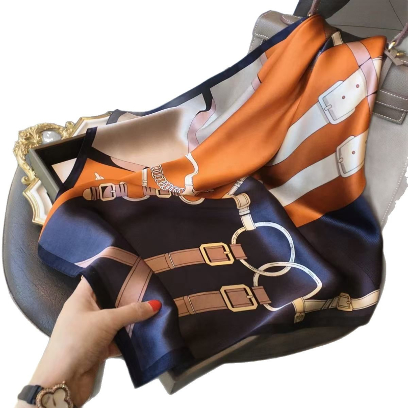 Svilen kerchief šal, 100% svila • saten tkanina • otisak