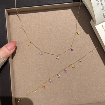 Set de bijuterii: colier și brățară cu trifoi cu patru foi, bază din cupru, zirconiu încrustat