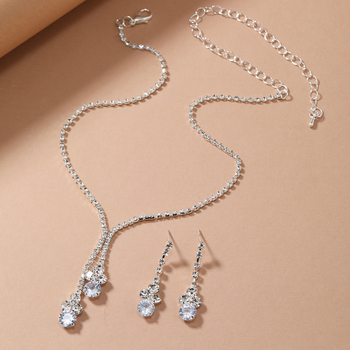 Set nakita: cirkon cvjetni dizajn, naušnice i ogrlica, materijal rhinestone, korejski stil