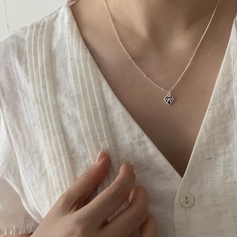 Set colier și cercei din argint S925, pandant inimă și nod bow, placare electroplată, lungime lanț 41–50 cm, greutate 2,3 g