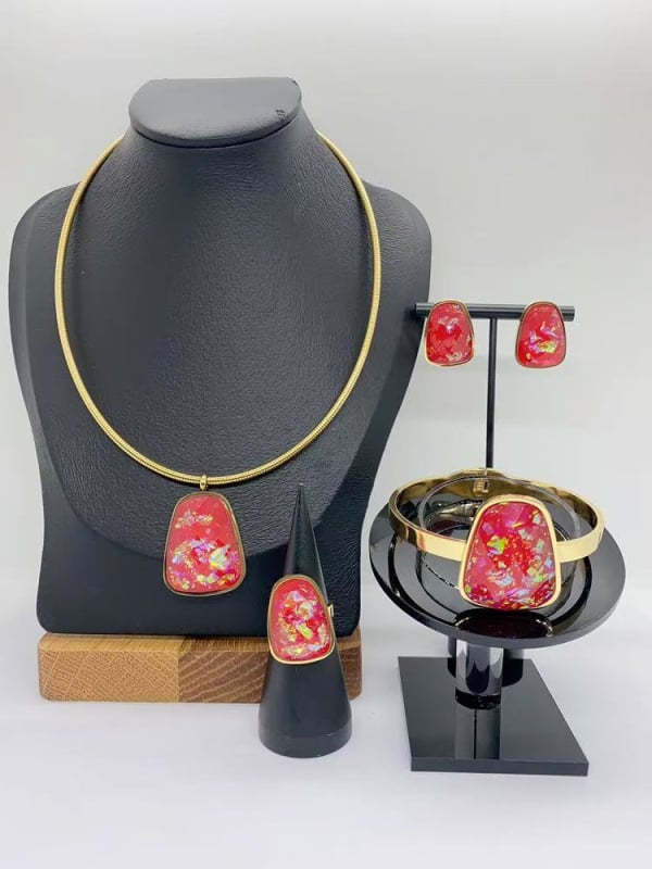 Set de bijuterii din oțel inoxidabil cu pandant din titan, lanț șarpe, placare electrolitică — cercei, colier și brățară