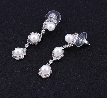 Set de bijuterii de mireasă cu perle: colier, cercei, brățară • Material: Perlă • Set de bijuterii