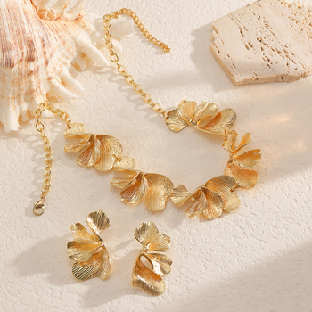 Σετ κολιέ και σκουλαρίκια από κράμα ψευδαργύρου με φλοραλ σχέδιο, ηλεκτροπλατινωμένη επιφάνεια, κανονική αλυσίδα