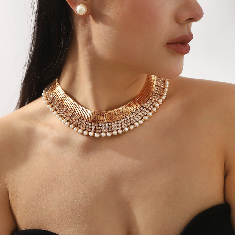 Σετ κοσμημάτων (σκουλαρίκια και κολιέ) από σίδηρο με στρας και τεχνητές πέρλες, διαμαντενια επεξεργασία, αλυσίδα κολάρου, ελαφρύ στυλ πολυτέλειας