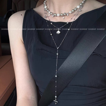 Colier, choker handmade cu perle, pandantiv din oțel de titan, design multistrat cu lanț cu bile