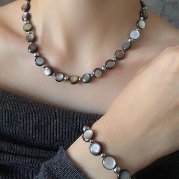 Set colier și brățară din scoică, șir de mărgele țesute, pandantiv în formă de U geometric, design multistrat