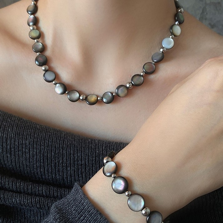 Set colier și brățară din scoică, șir de mărgele țesute, pandantiv în formă de U geometric, design multistrat