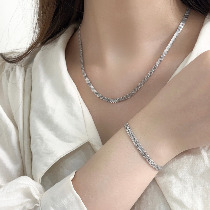 Colier din argint S925 cu lanț împletit italian pentru femei – stil ușor de lux, set cu colier și bijuterie pentru mână (Material: argint 925; Lanț: împletire italiană; Placare: electroplating; Stil: feminin; Design: original)