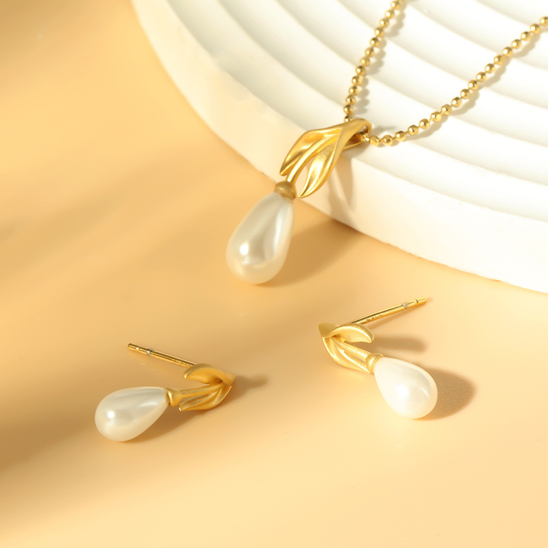 Set colier și cercei din argint 925, cu perle inserate, forme frunză și picătură, lanț cu mărgele, brand Oini, stil Ins