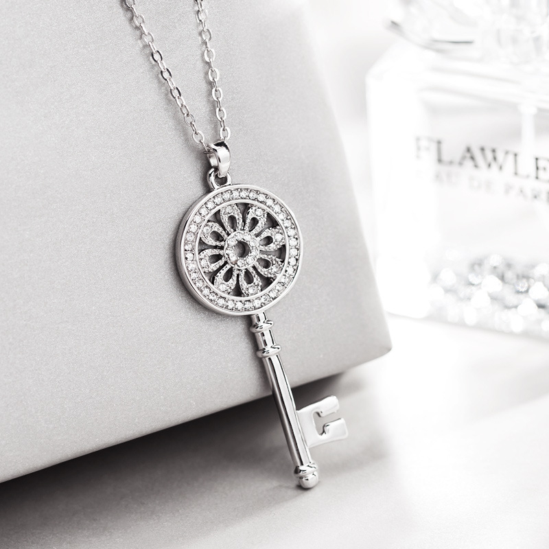 Kulcsmedálos nyaklánc, ötvözet, Zhuotu, minimalist geometriai stílus, tél 2021