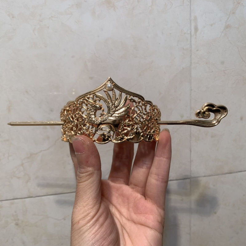 Galvos aksesuaras – plaukų karūna iš metalo, senovinis stilius (Medžiaga: Metalas; Stilius: Kitas; Prekės ženklas: Unique; Išleidimas: 2021 m. vasara)