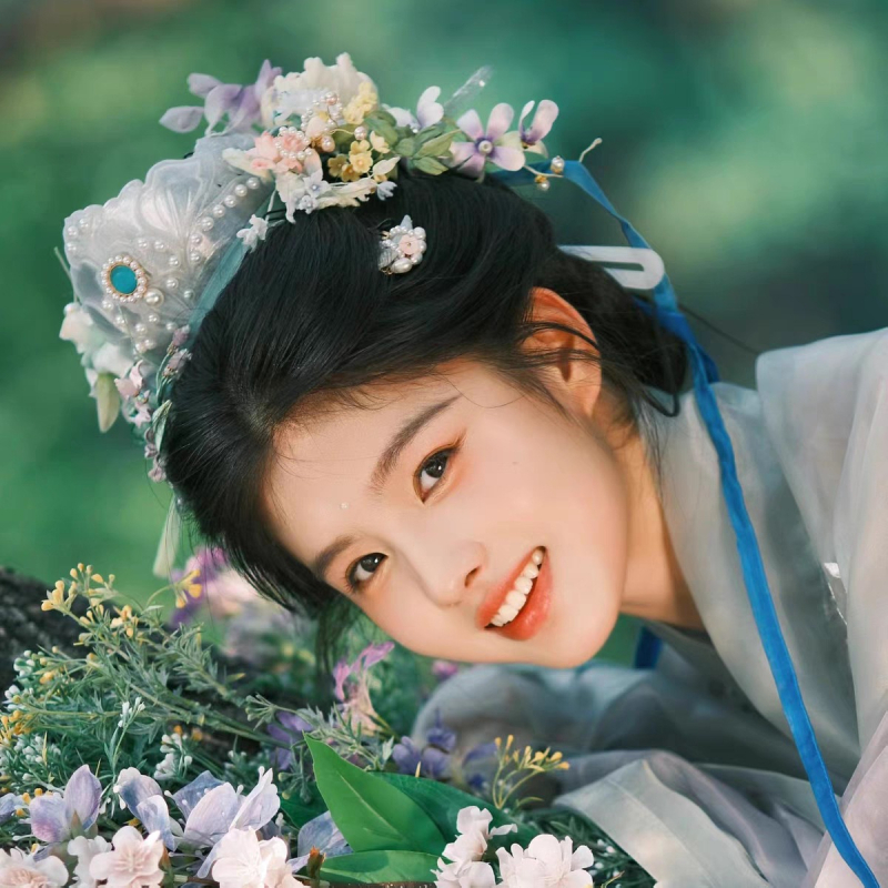 Lotoso žiedų plaukų karūna vaikams, Song dinastijos įkvėptas dvors stiliaus plaukų aksesuaras, augalų ir gėlių raštas, pavasaris 2025