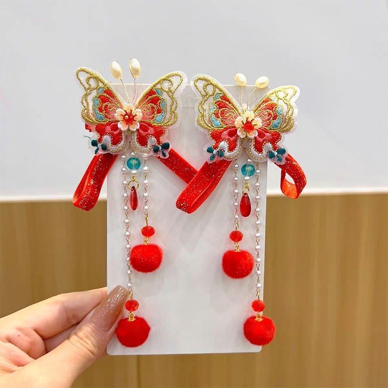 Vaikams skirta plaukų segtukų pora su išsiuvinėtu drugeliu, karoliukų kutais, plastmasinis plaukų aksesuaras etnine Hanfu stiliuje