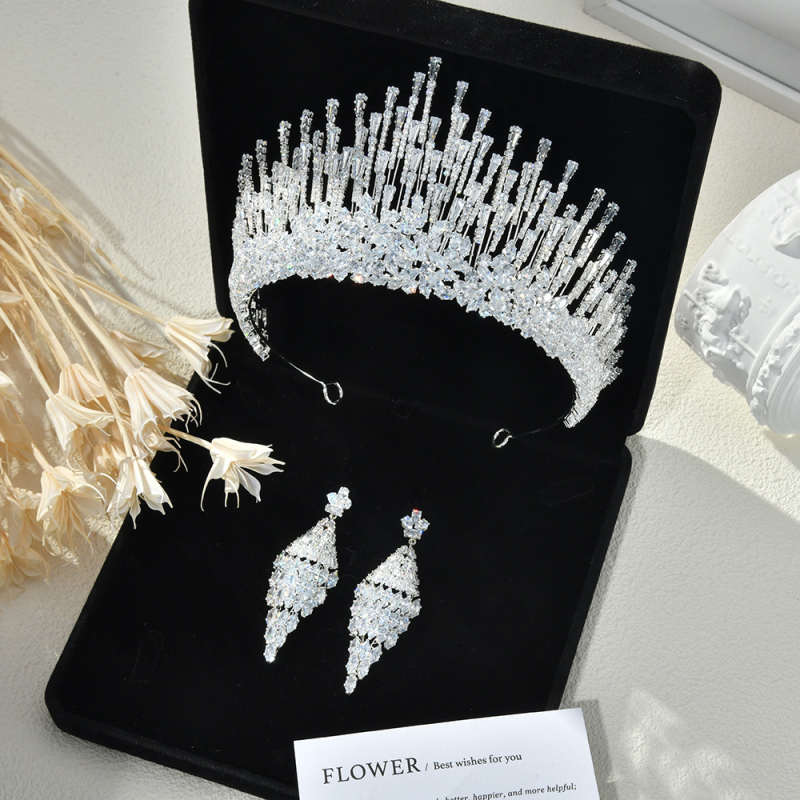 Γυναικεία κορώνα από ζιρκόν – Μεταλλική Κ9 Κορώνα για τα μαλλιά με λευκά κρύσταλλα