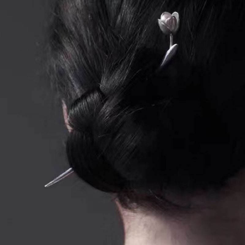 Agrafă de păr cu design de lalea — lucrată manual, din metal, placare electroplatină