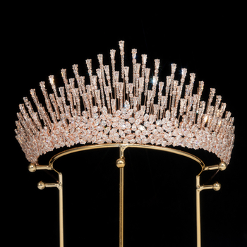 Μεταλλική κορώνα για τα μαλλιά με πραγματικά ζιρκόν κρύσταλλα, ηλεκτροπλατιωμένη επίστρωση, σχήμα κορώνας