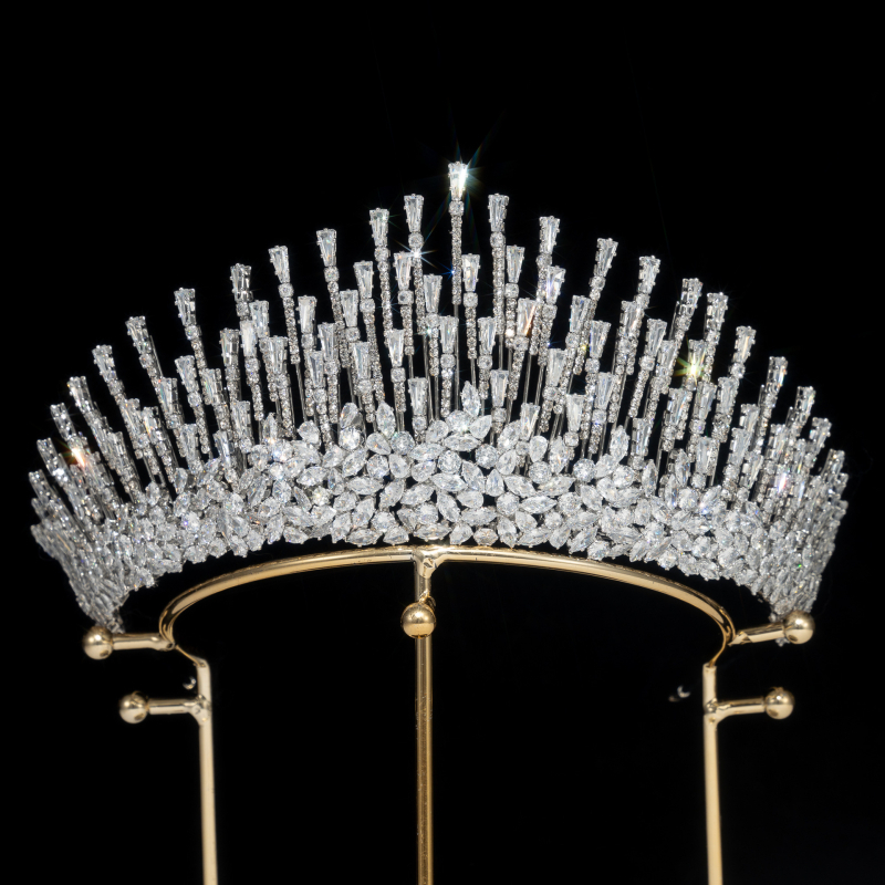 Μεταλλική κορώνα για τα μαλλιά με πραγματικά ζιρκόν κρύσταλλα, ηλεκτροπλατιωμένη επίστρωση, σχήμα κορώνας
