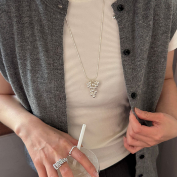 Ogrlica u stilu Ins s teksturom srca i produženim mehanizmom za izvlacenje, ručna izrada; materijal: titan čelik; privjesak: bakar; lanac: običan lanac; oblik: geometrijski