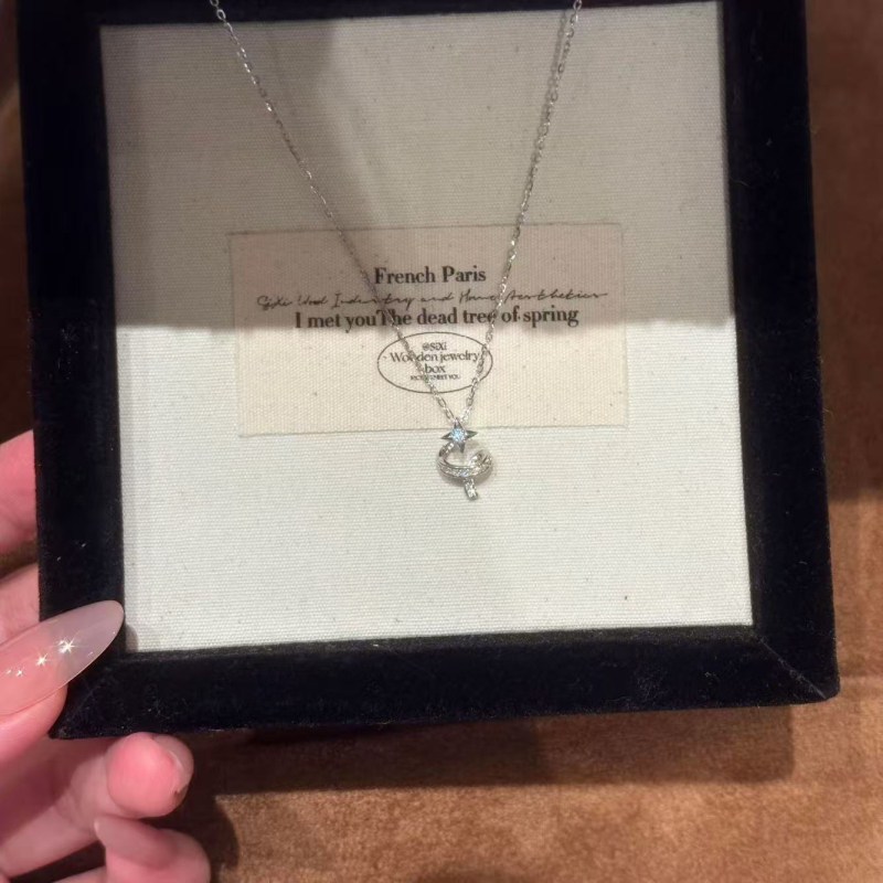 925-ös ezüst csillag medálos nyaklánc, kereszt alakú lánccal, ezüst-aranyozott bevonat, csillag alakú, medál anyaga: 925 ezüst