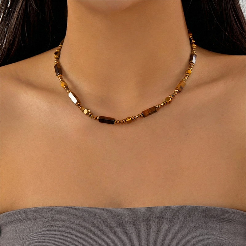 Tigriszem gyöngyös nyaklánc, kézzel készített, kígyócsont lánccal, többszintű dizájn, rozsdamentes acél medállal