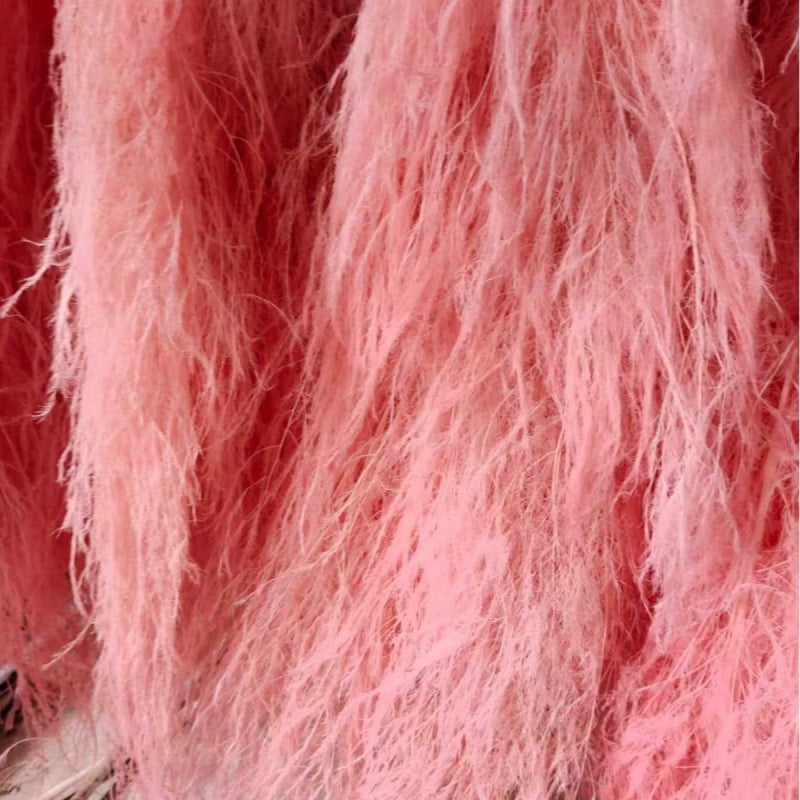 Esküvői függő virágdísz tartósított és szárított virágokkal, dragon whiskers grass és hosszú szőrös fű, Yunnan Runhong márka, termékkód 2024, Kína származás, modern minimalista stílus.