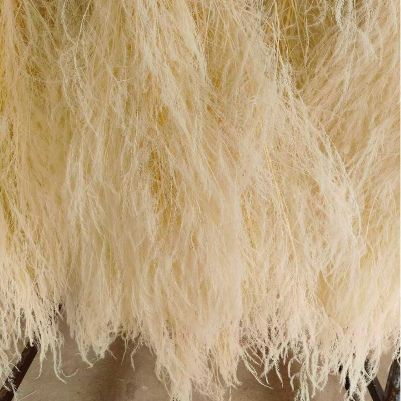 Visiaca kvetinová dekorácia s zachovanými a sušenými kvetmi, Dragon Whiskers Grass a dlhé trávy; značka Yunnan Runhong, kód produktu 2024, pôvod Čína, moderný minimalistický štýl