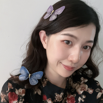 Flower Bridge rankų darbo siuvinėtas plaukų aksesuaras su drugelio motyvu, audinys, natūralus stilius