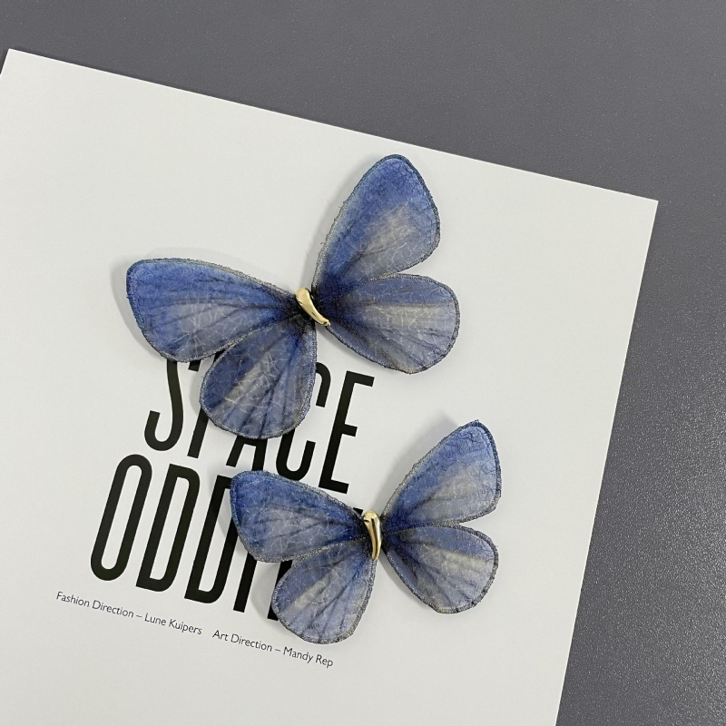 Flower Bridge rankų darbo siuvinėtas plaukų aksesuaras su drugelio motyvu, audinys, natūralus stilius