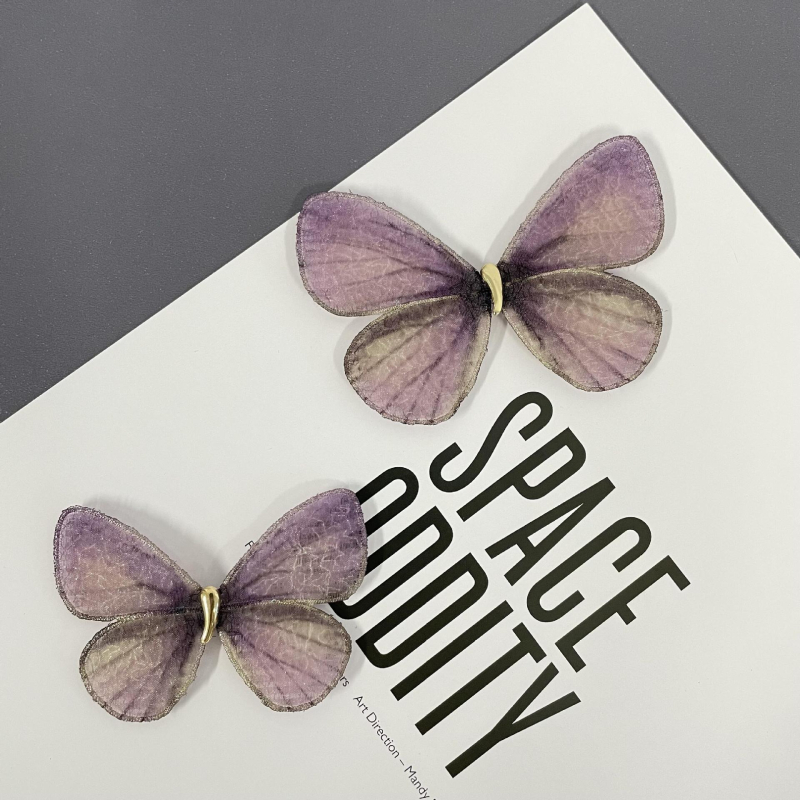 Flower Bridge rankų darbo siuvinėtas plaukų aksesuaras su drugelio motyvu, audinys, natūralus stilius