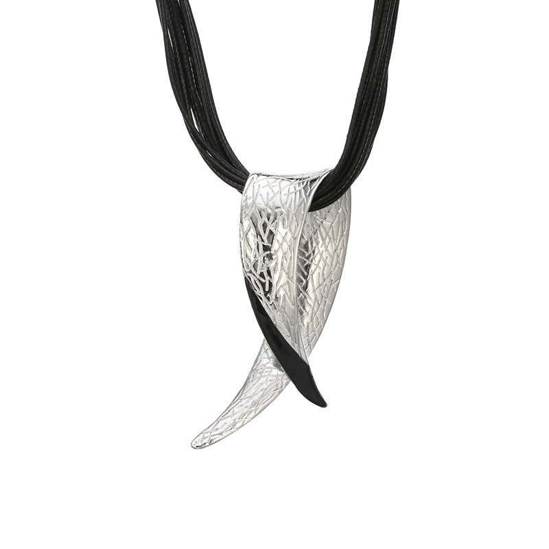 Ötvözet medálos nyaklánc viaszos kötél lánccal, többszintű dizájn, felület sütött zománc