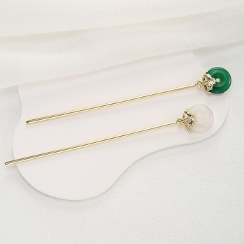 Guofeng spona do vlasov s motívom Plum Blossom a Ping An - meďové telo, biely achát, imitácia zlata 14K