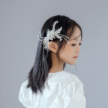 Диадема за коса с перлено цвете и пискюл, странична щипка, тъкано изработено, естествен стил